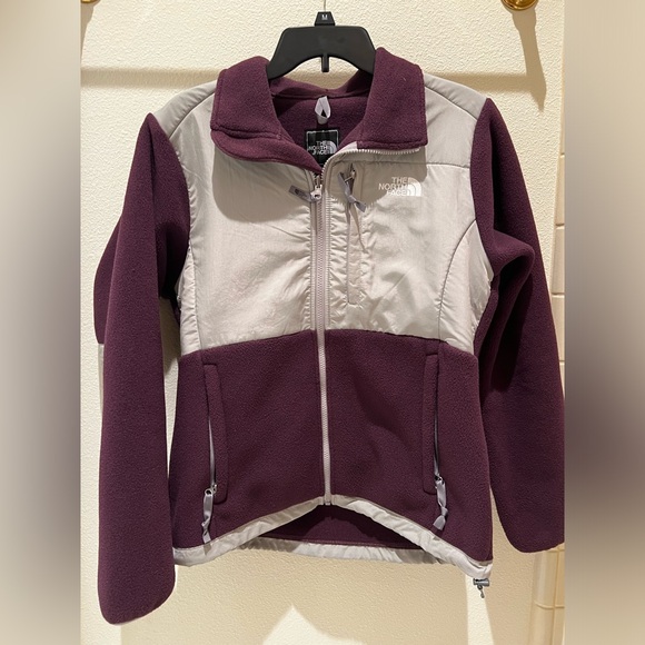 The North Face Jackets & Blazers - NWOT The North Face Women’s Medium Purple Partial Fleece Jacket!